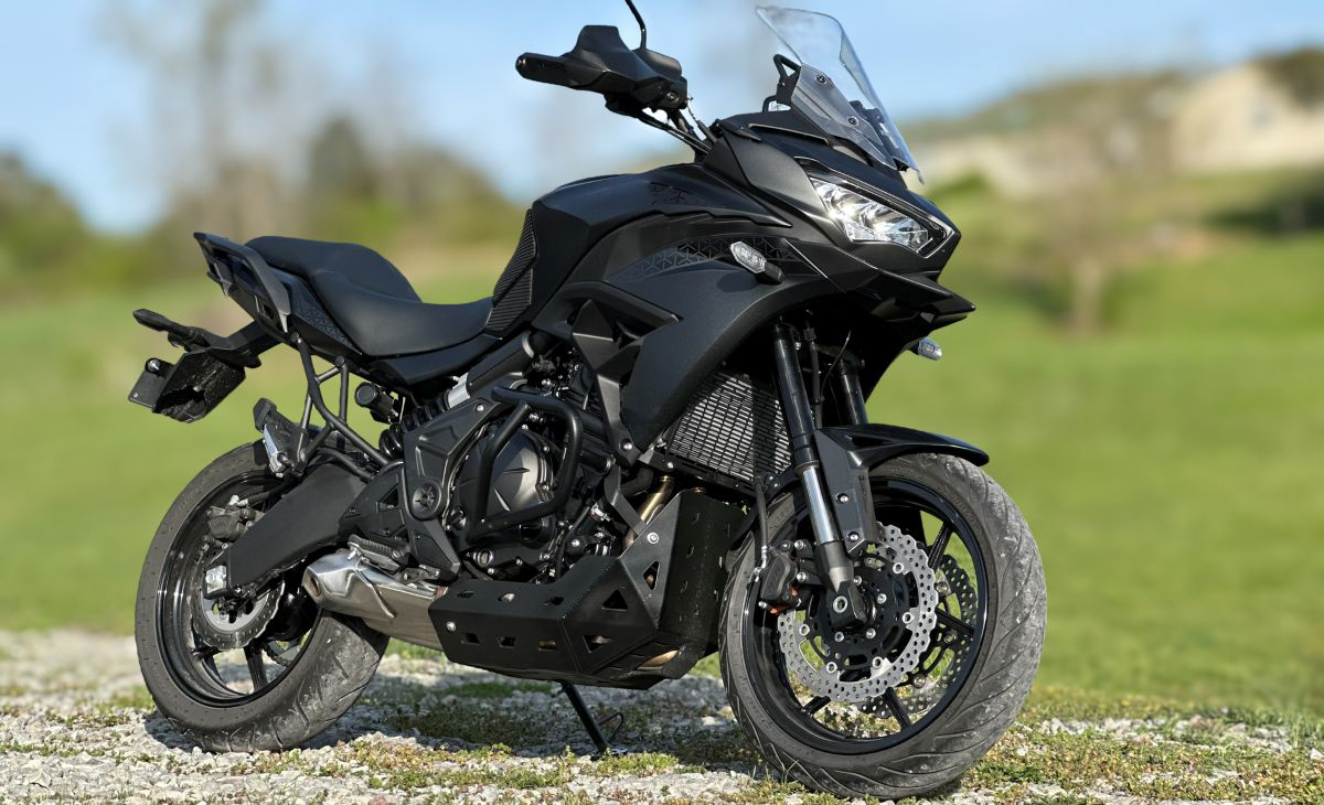 Kawasaki Versys 650 road trip Battle Bike